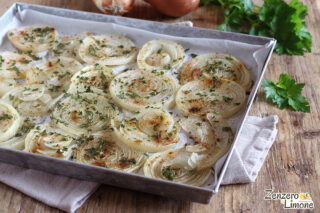 cipolle dorate al forno