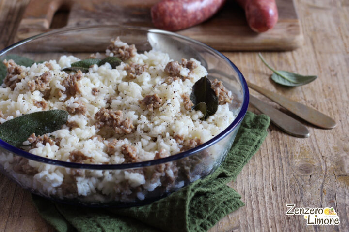 riso con salsiccia e salvia