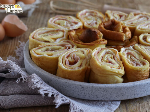 Girelle salate con prosciutto e formaggio