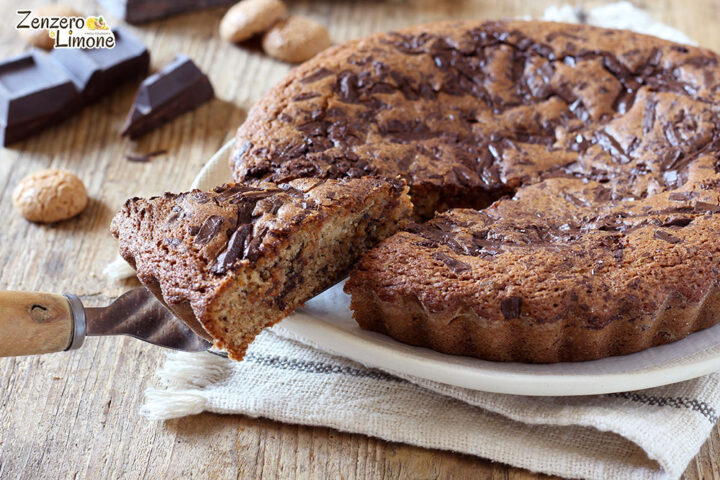 torta al cioccolato e amaretti - fetta