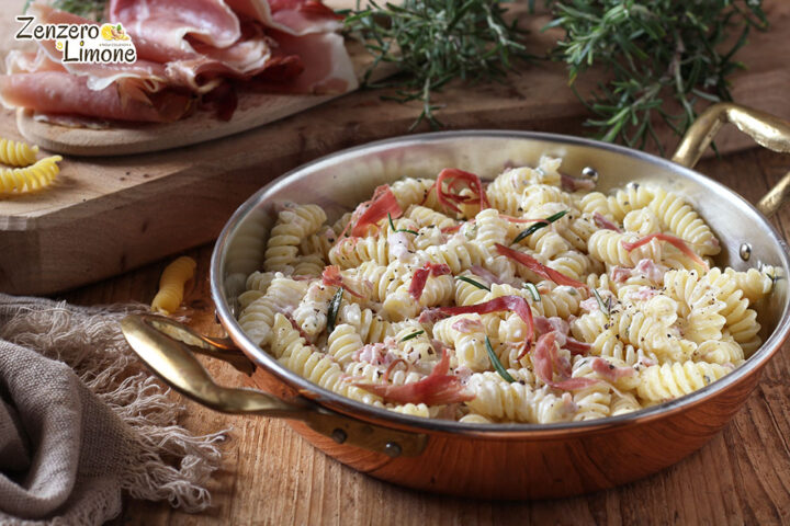 fusilli cremosi allo speck
