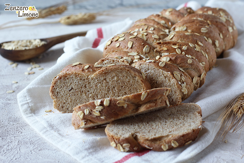 Pane rustico ai fiocchi d'avena