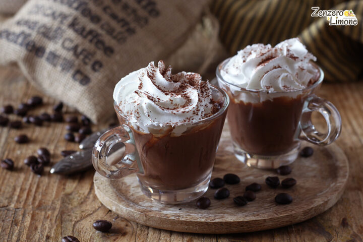 caffè shakerato caldo