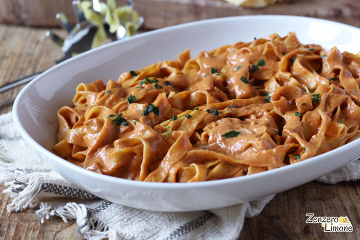 Tagliatelle al pomodoro e burrata