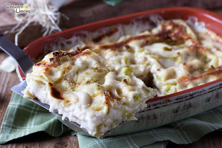 lasagne ai porri e taleggio - fetta