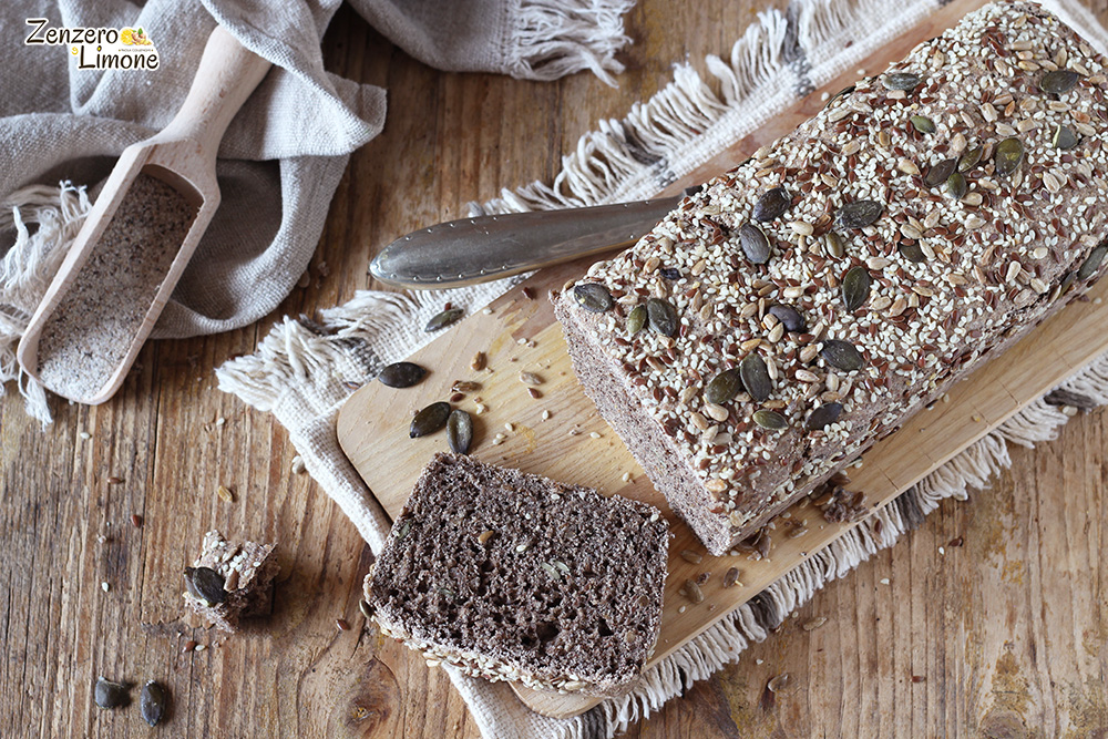 pane con grano saraceno e semi misti