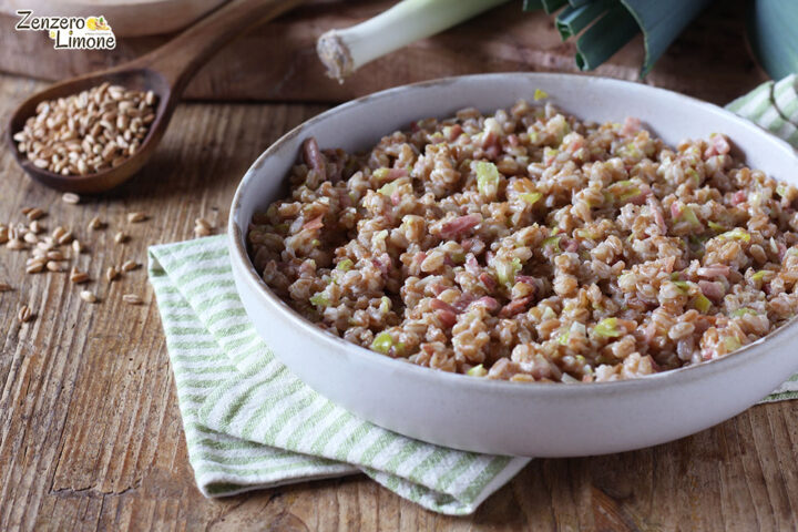 farro cremoso con porri e speck