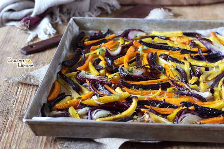 Carote multicolori al forno