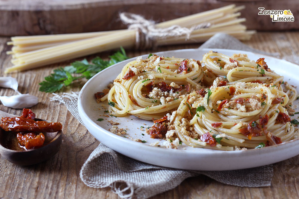 spaghetti aglio, olio, pomodori secchi