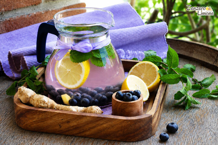 acqua aromatizzata ai mirtilli