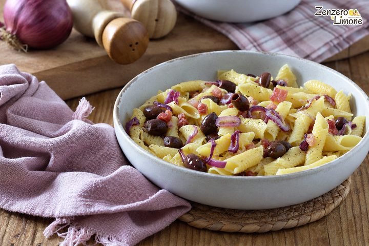 Garganelli con cipolle