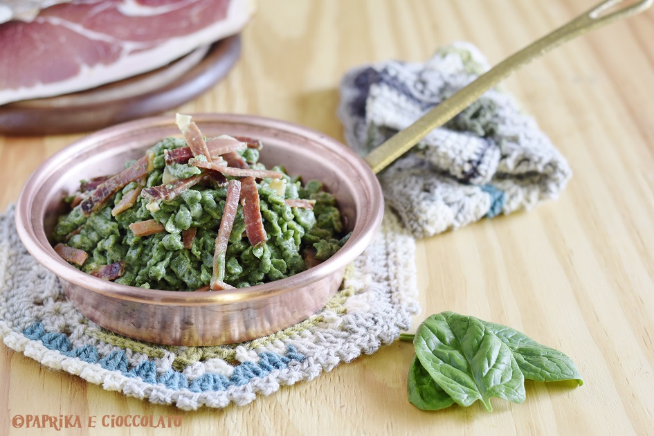 Spatzle di spinaci con speck