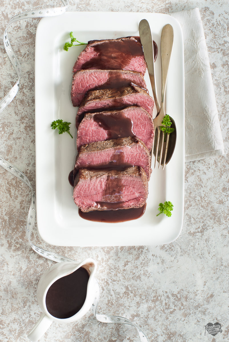 Filetto di manzo al forno, con salsa al vin brulé