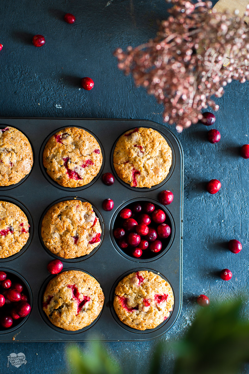 Muffin con cranberries e gocce di cioccolato fondente