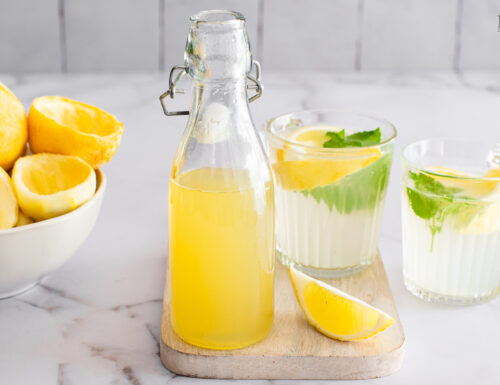 Sciroppo al limone per limonata fatta in casa