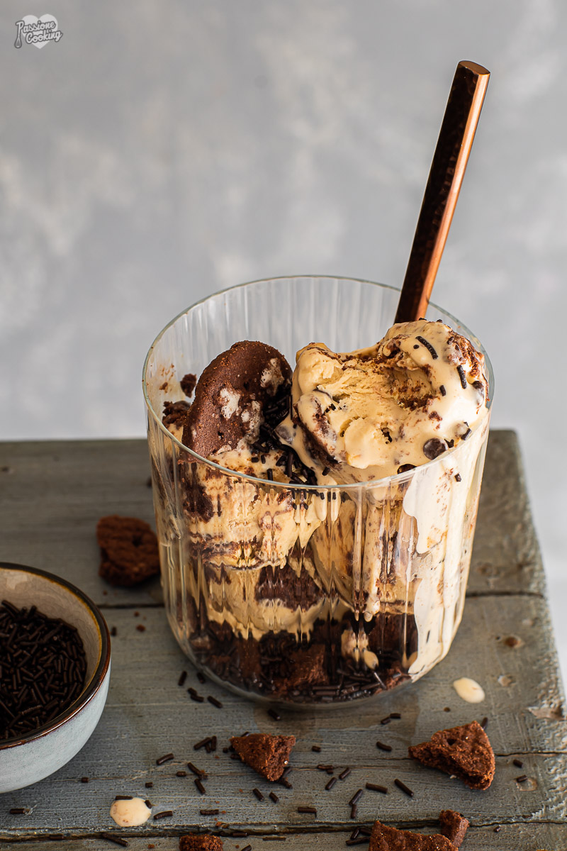 Gelato cookies e nocciole