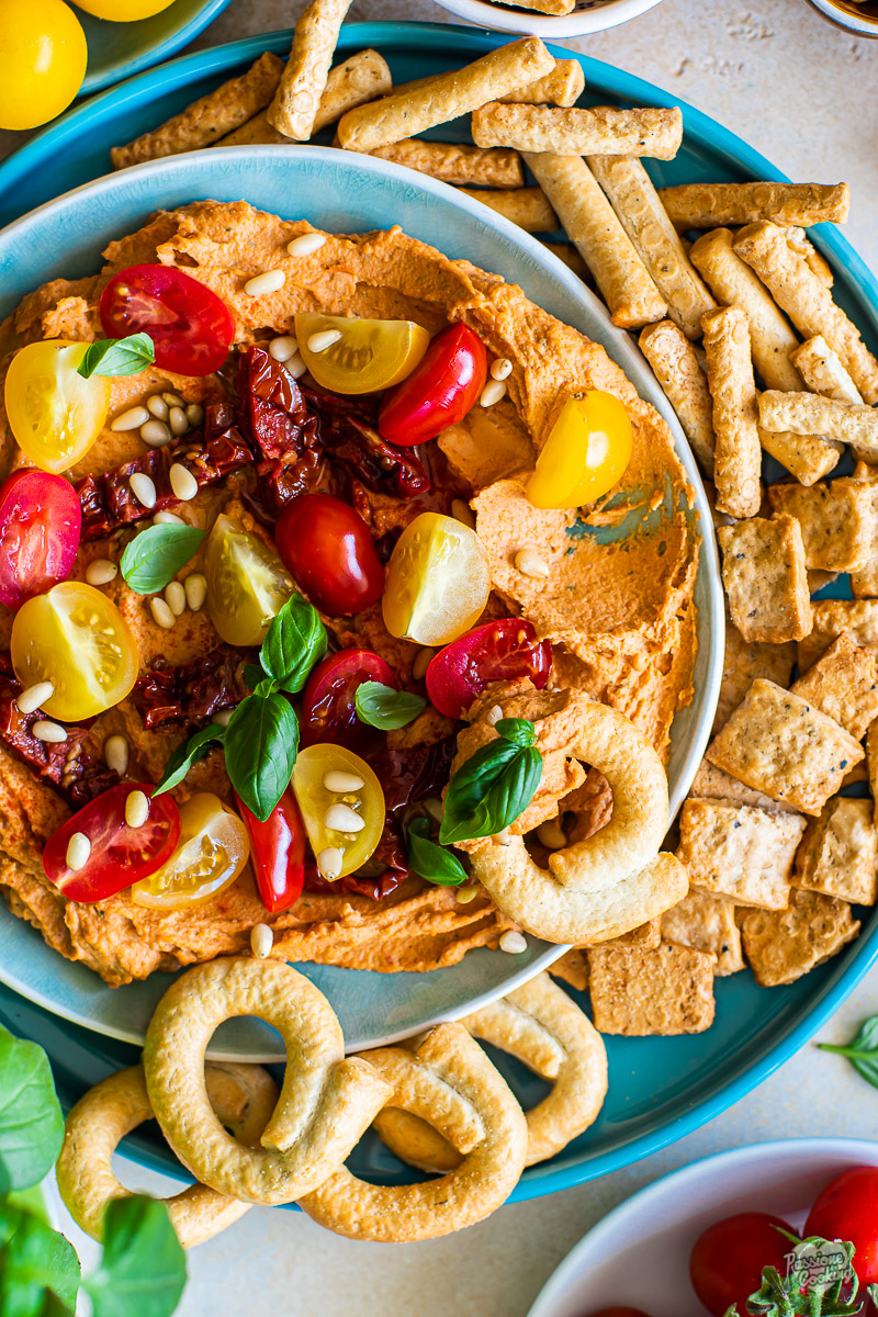 Hummus di ceci e pomodori secchi