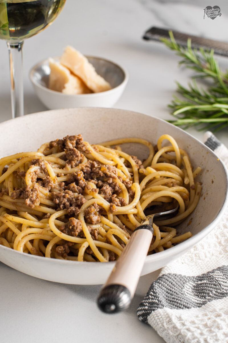 Spaghetti con ragù bianco di cervo