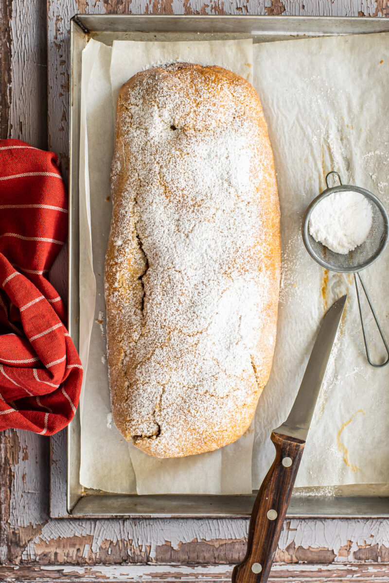 Strudel con pasta frolla al farro