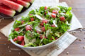 Insalata estiva con anguria, cetriolo e semi di girasole: fresca, leggera e pronta in pochi minuti
