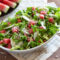 Insalata estiva con anguria, cetriolo e semi di girasole: fresca, leggera e pronta in pochi minuti