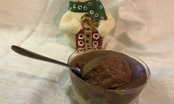 Mousse al cioccolato in 5 minuti con castagne