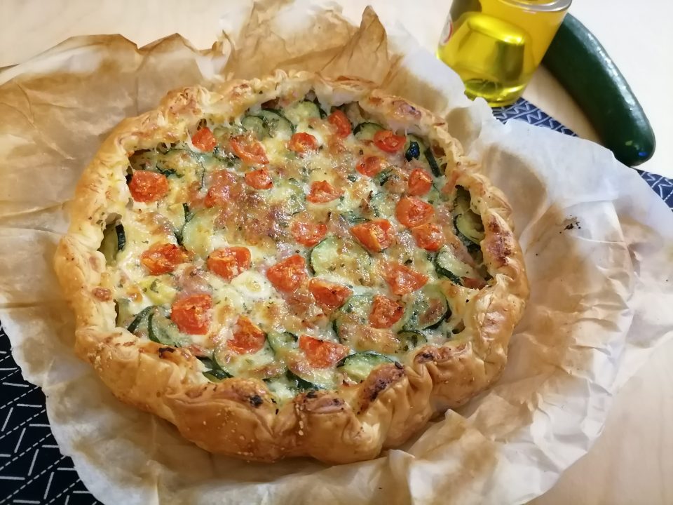 TORTA SALATA CON ZUCCHINE SENZA UOVA - PASTICCIANDO CON SIMO