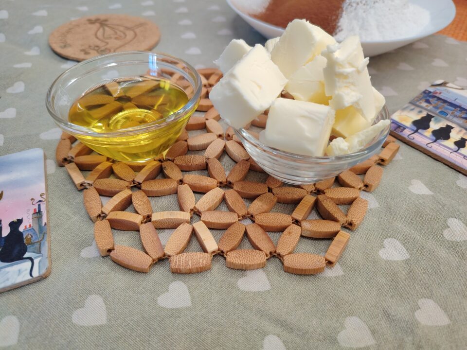 I segreti per il burro e l'olio nei dolci: scopri come sostituirli, le dosi perfette per frolle e torte impeccabili!