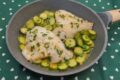 Filetto di persico con zucchine in padella: leggero e saporito