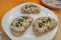 Bruschette con salsa tonnata senza maionese