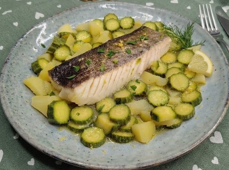 Baccalà con patate e zucchine in umido