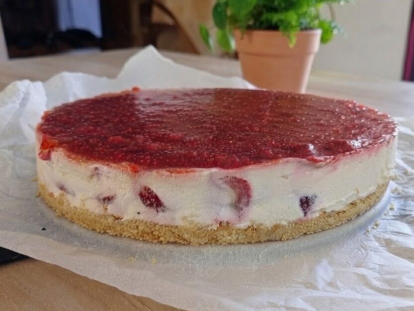 Torta fredda yogurt e lamponi: una freschezza irresistibile. 