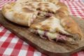 Focaccia in padella con prosciutto: la ricetta salva-pasto
