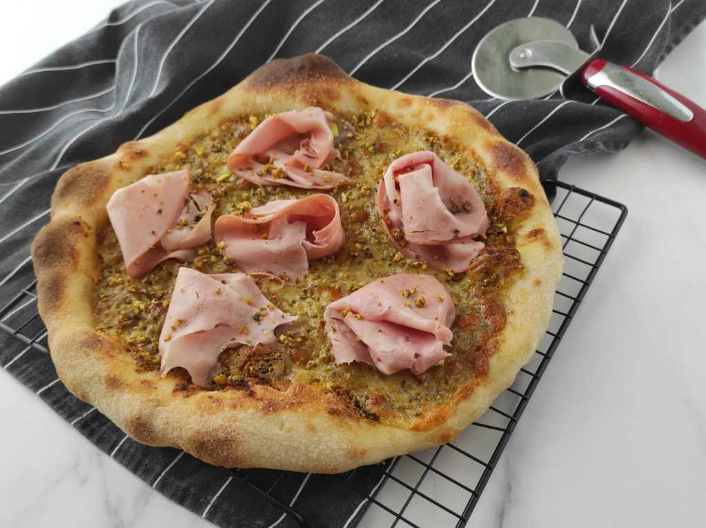 pizza con pistacchi