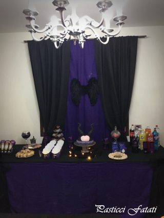 sweet-table-maleficent-anteprima-320x427 Maleficent's Party