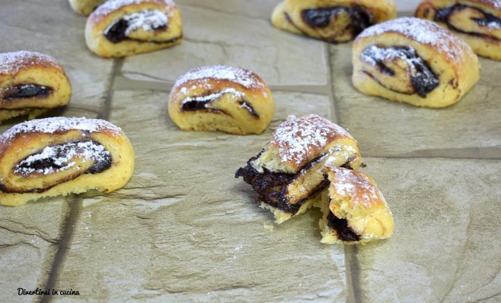 Mini plumcake yogurt e crema al cioccolato