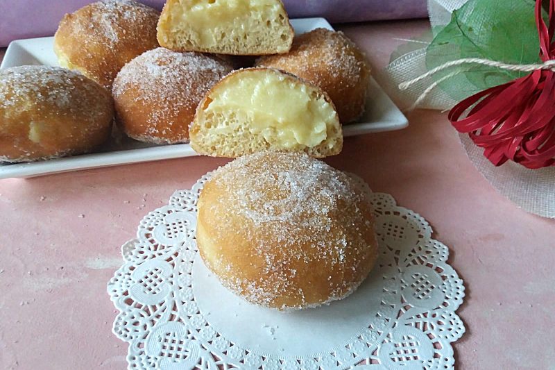 Bomboloni con crema all’arancia