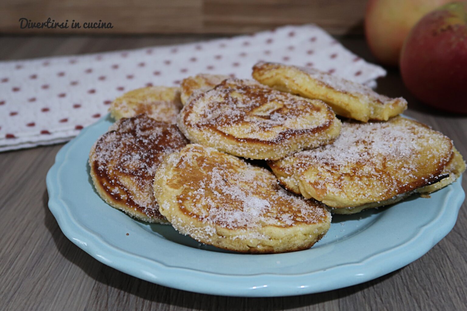 Frittelle Di Mele In Padella - Divertirsi In Cucina