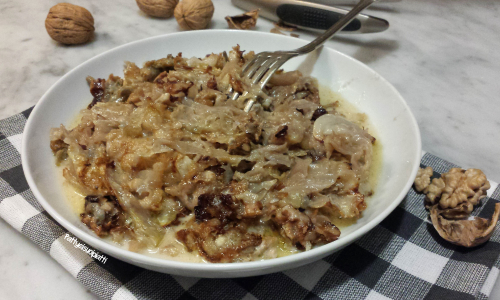 cavolo verza con gorgonzola e noci