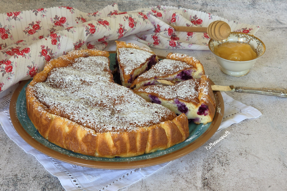 tortina con yogurt greco e mirtilli