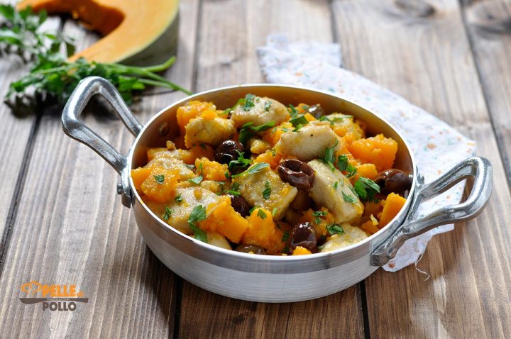 Straccetti di tacchino con zucca e olive - Pelle di Pollo