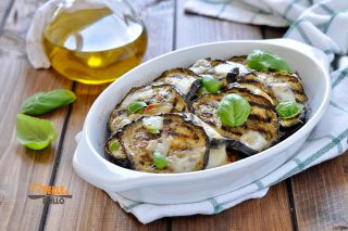 tortino di melanzane con speck e provola
