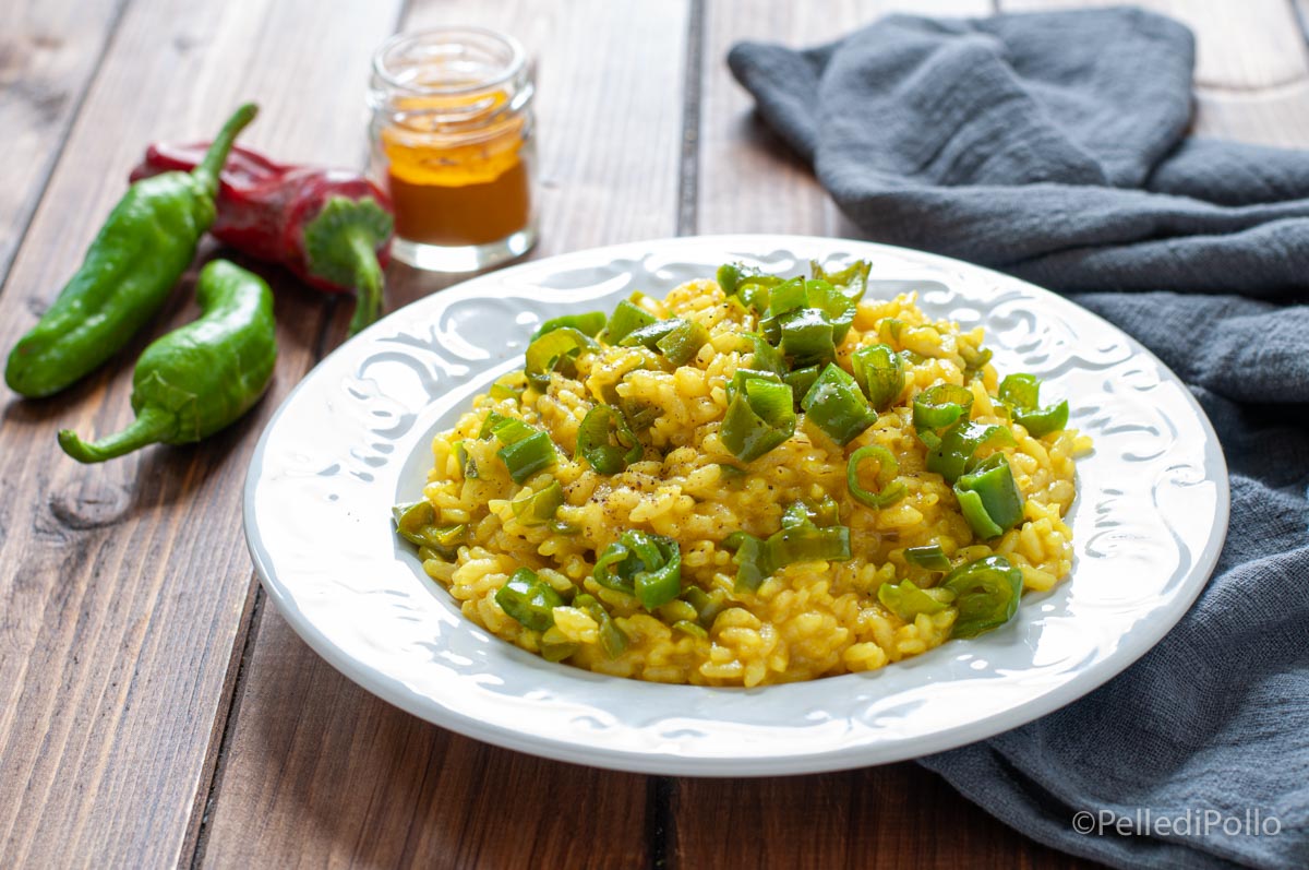 risotto con friggitelli e curcuma