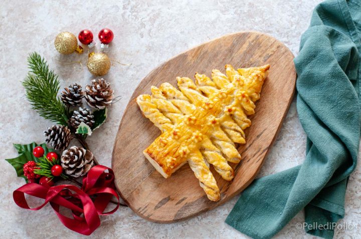 albero di natale di pasta sfoglia farcito
