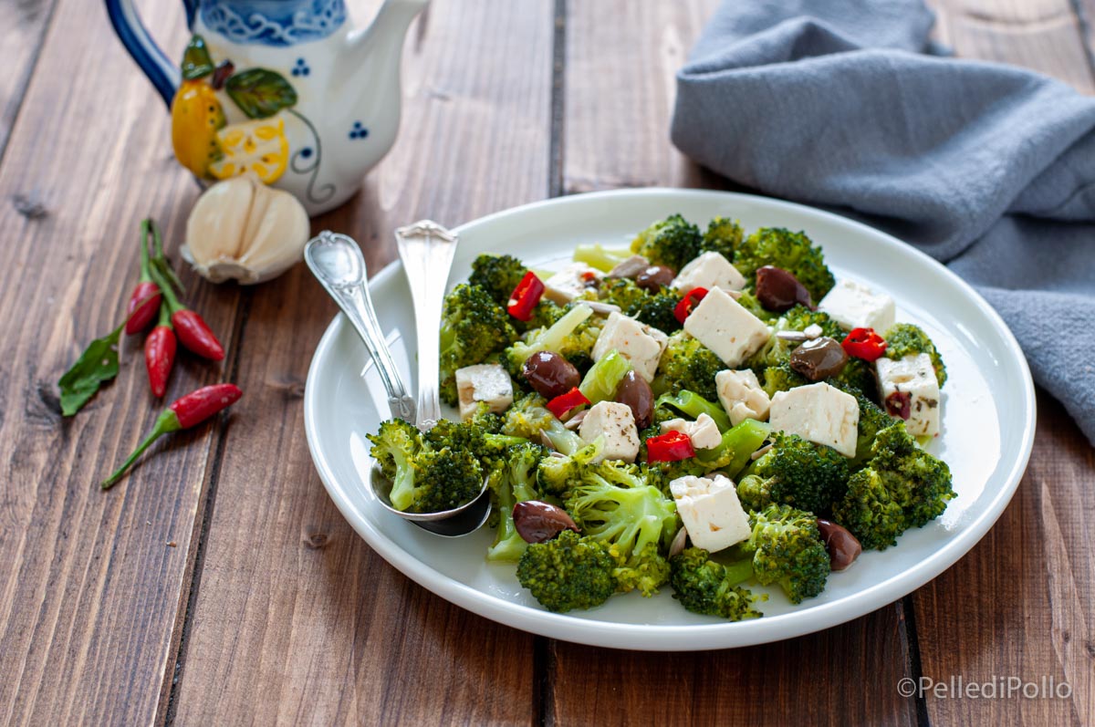 insalata con broccoletti e feta