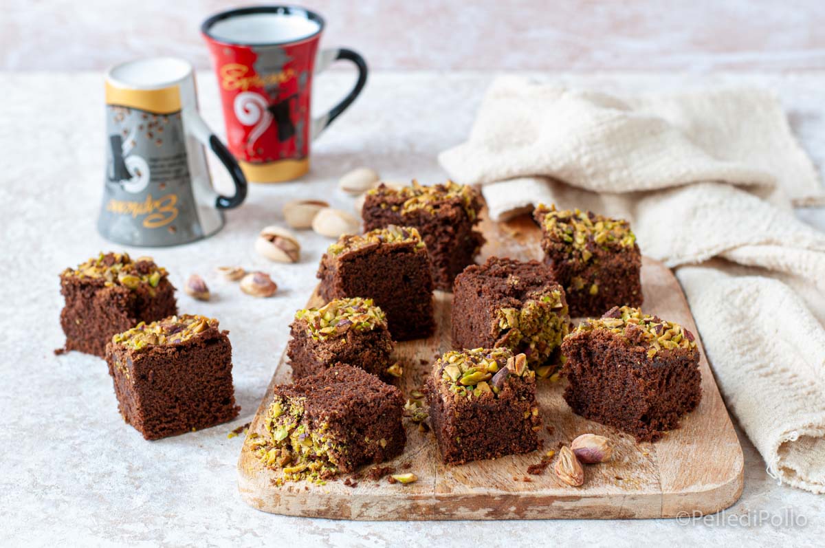 brownies al cioccolato e pistacchi