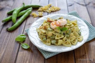 pasta con fave e gamberi cremosa