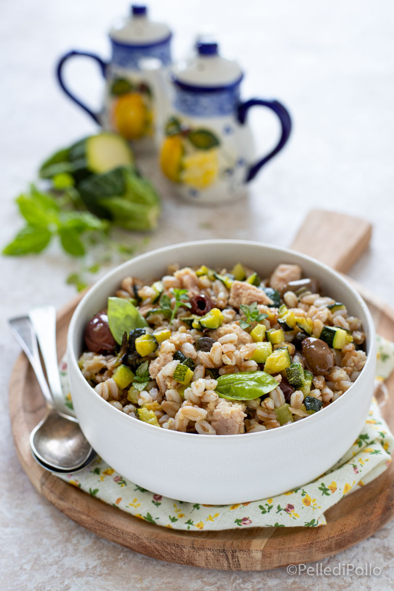 insalata di farro tonno e zucchine