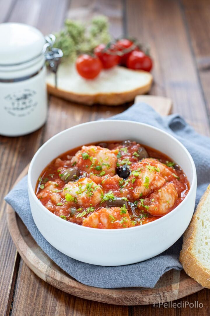 rana pescatrice con pomodoro e olive