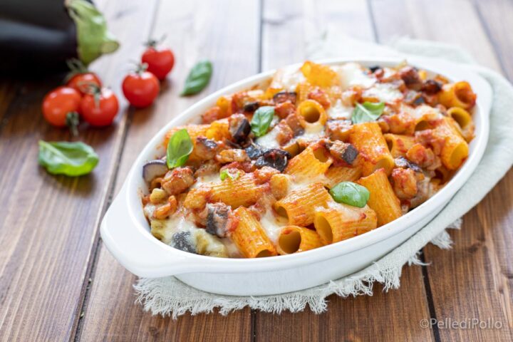 pasta al forno con melanzane e mozzarella